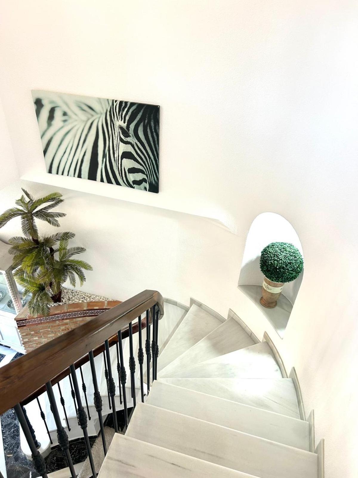 Chalet Con Piscinas Y Vistas De Ensueno อัลมูเญการ์ ภายนอก รูปภาพ
